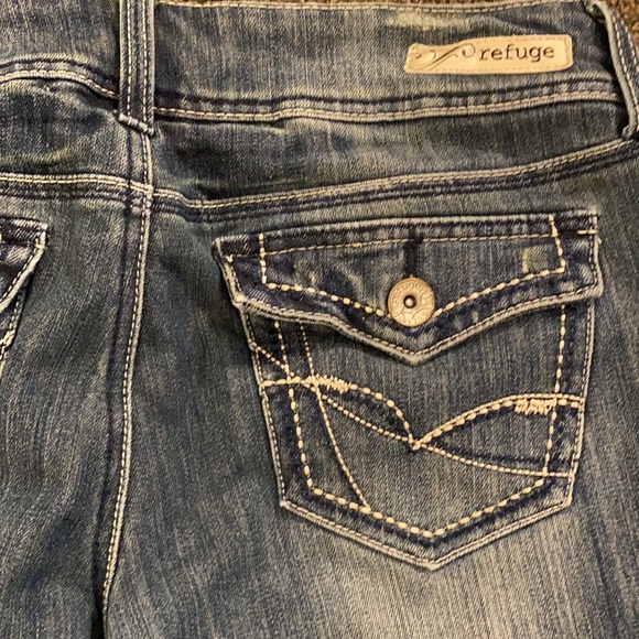 Refuge Jeans - Picture 4 of 6